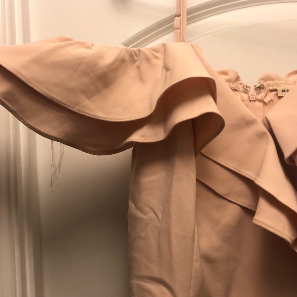 Off shoulder Ruffle jumpsuit. HAS POCKETS - Picture 2 of 5